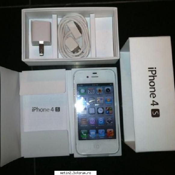 brand new original apple iphone 4s and ipad 3( black or white) in a box, the iphone 4s and ipad 3